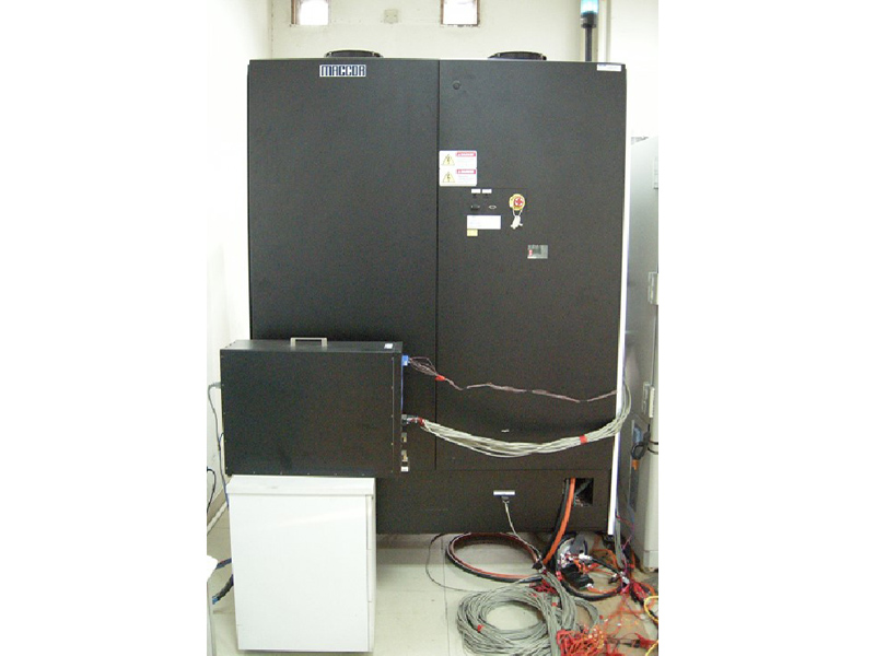 电池测试仪（美国MACCOR Serial 8500 600V250A ）